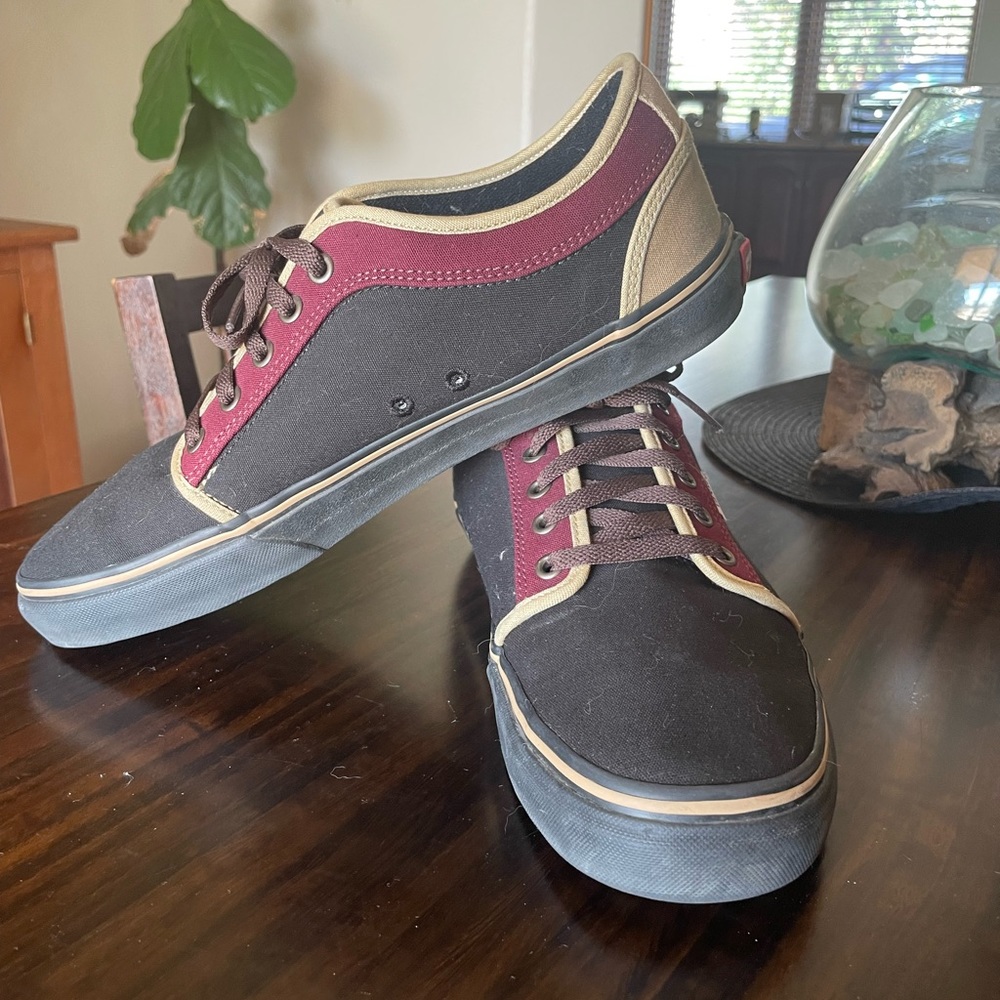 Custom Vans - image 2